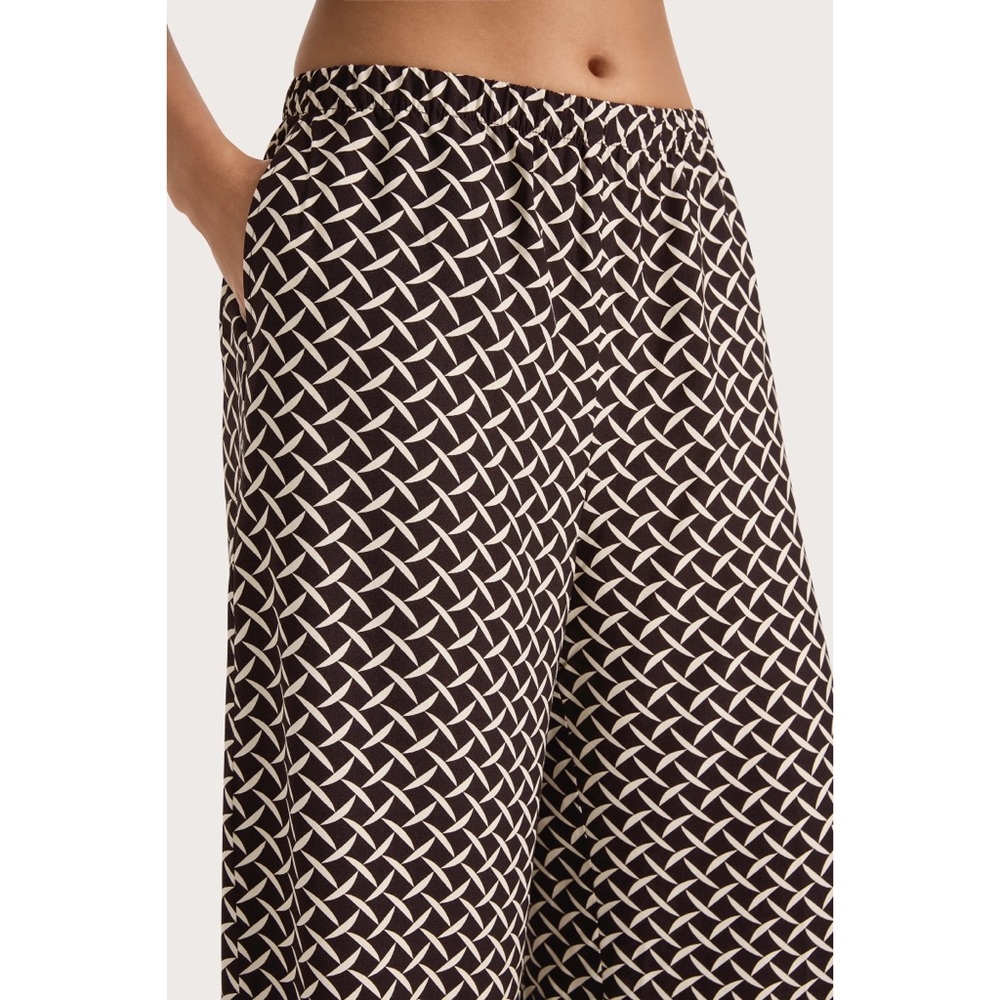 Faithfull the Brand Dalene Pant in Espresso Geo Print Wide Leg Relaxed Chocolate - Picture 2 of 9
